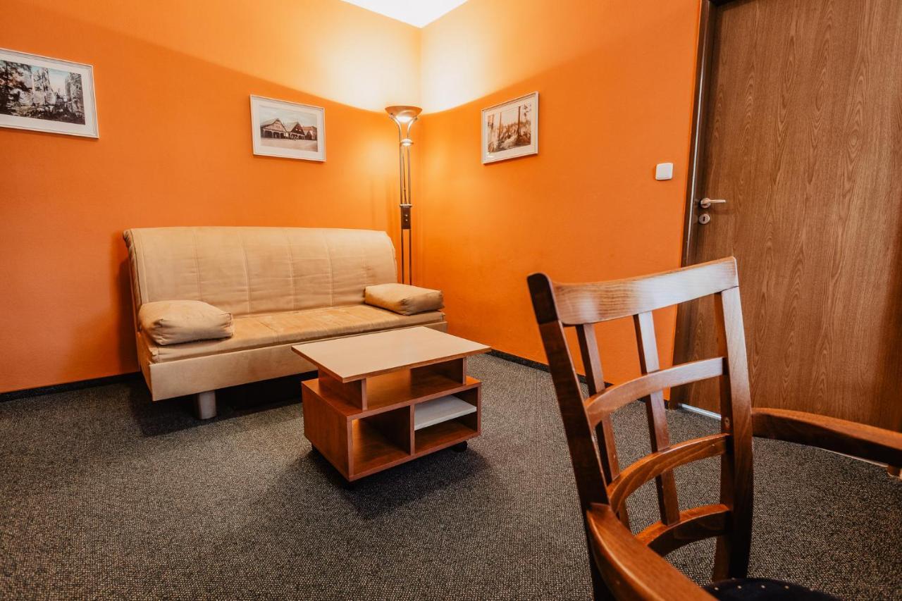 Hotel U Valdicke Brany Jičín Buitenkant foto