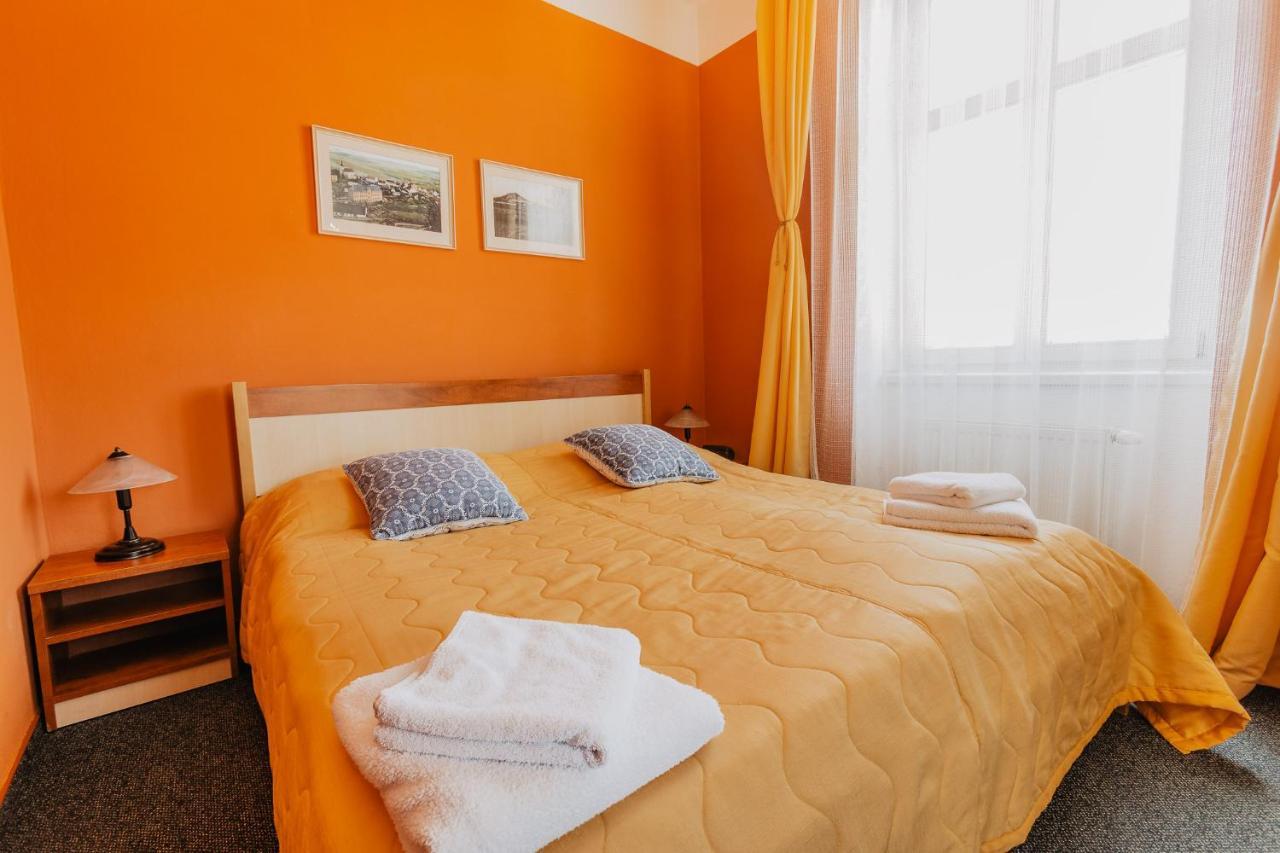 Hotel U Valdicke Brany Jičín Buitenkant foto