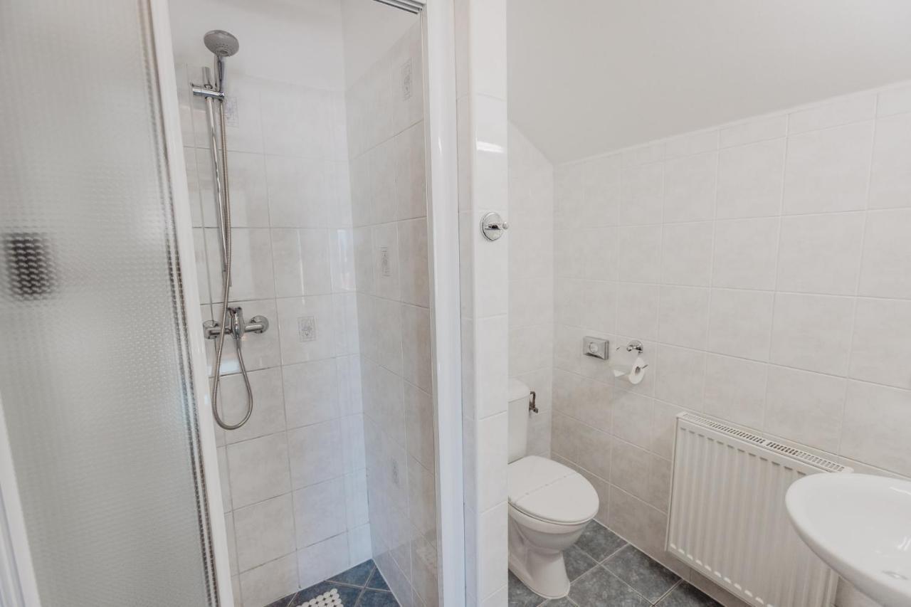 Hotel U Valdicke Brany Jičín Buitenkant foto