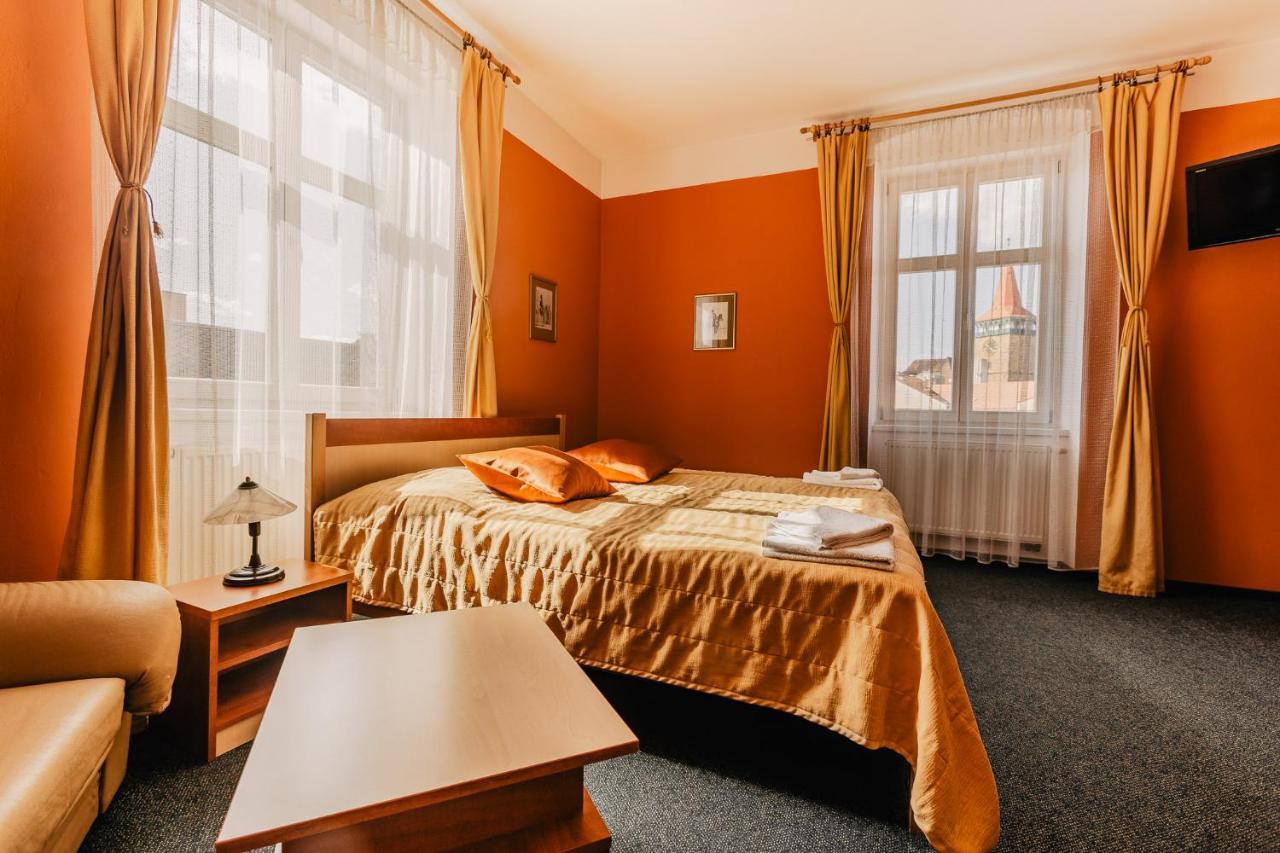 Hotel U Valdicke Brany Jičín Buitenkant foto